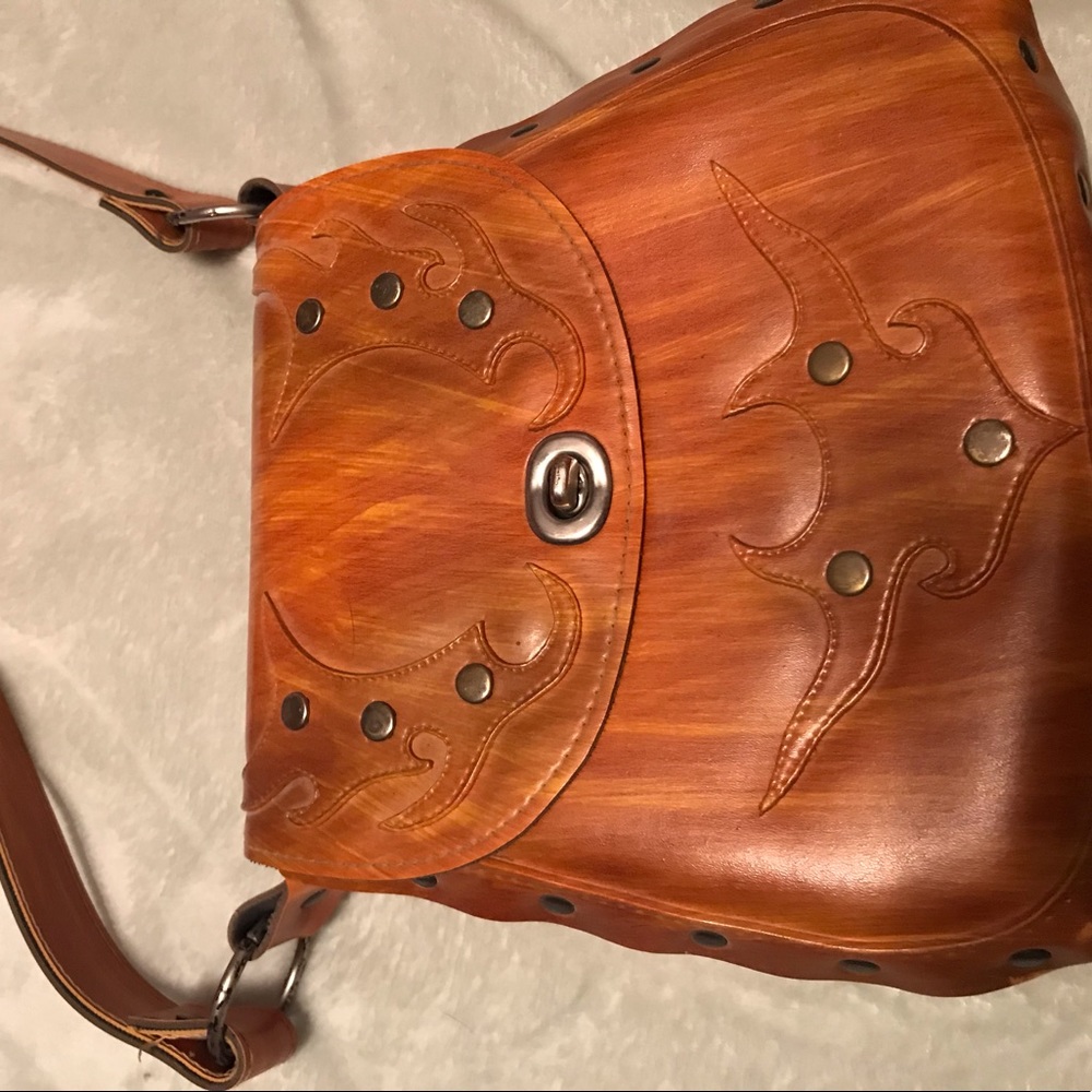 Vintage shoulder bag